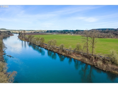 Versatile Land Parcel w/Riverfront Access in Castle Rock, WA - image 6