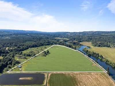 Versatile Land Parcel w/Riverfront Access in Castle Rock, WA - image 8