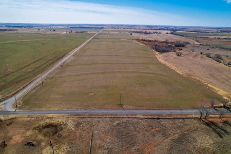 ±240 Acres with Country Home for Sale – Custer County, OK - image 4