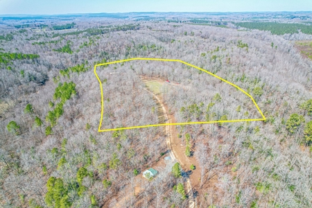 Acreage with river view - image 8