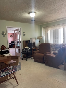 Home For Public Auction - April 23, 2022 - Ulysses, Kansas - image 2