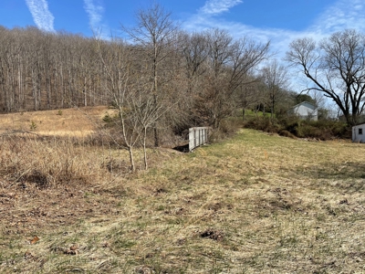 Land in city limits of Liberty KY to build on - image 2