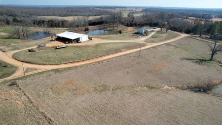 Cattle Ranch and Two Homes Live Water on Acreage in Arkansas - image 20