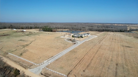 Cattle Ranch and Two Homes Live Water on Acreage in Arkansas - image 1