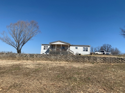 Cattle Ranch and Two Homes Live Water on Acreage in Arkansas - image 37