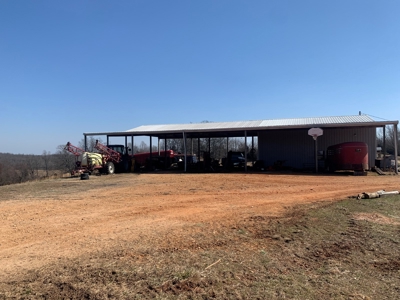 Cattle Ranch and Two Homes Live Water on Acreage in Arkansas - image 35