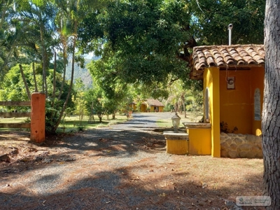Mountain House With Views And Fruit Trees - image 3