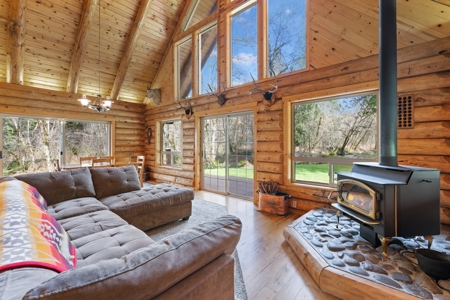 Log Cabin for sale Ariel Washington - image 4