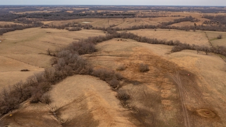 Missouri Cattle Ranch For Sale - image 11