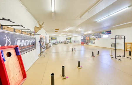 9400 sq ft commercial/industrial building w/ acreage - image 38