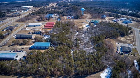 9400 sq ft commercial/industrial building w/ acreage - image 46