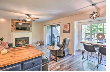 Condo on the CARTECAY RIVER - image 8