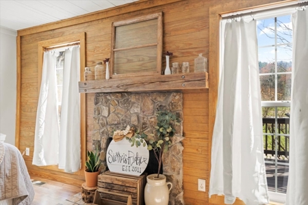 42 Acre Mountain Hideaway with Creeks & Remodeled Farmhouse! - image 36