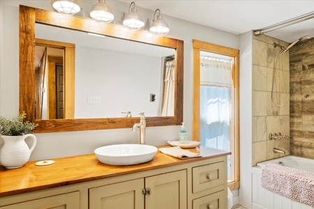 42 Acre Mountain Hideaway with Creeks & Remodeled Farmhouse! - image 39