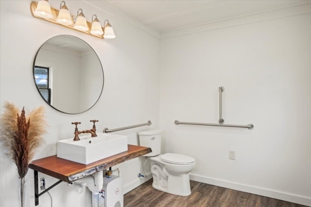 42 Acre Mountain Hideaway with Creeks & Remodeled Farmhouse! - image 47