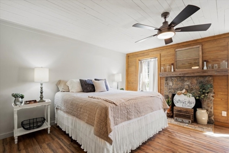 42 Acre Mountain Hideaway with Creeks & Remodeled Farmhouse! - image 34