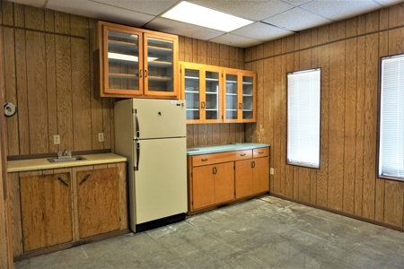 Fort Stockton Commercial For Sale 903 N Butz Pecos Co. - image 11