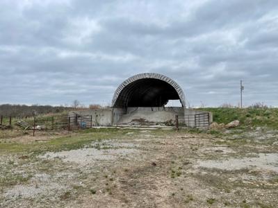 Large Cattle Ranch For Sale In Southern Missouri - image 4