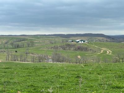 Large Cattle Ranch For Sale In Southern Missouri - image 37