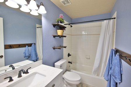 Ranch Style Home For Sale in Western Colorado - image 11