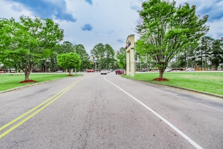 **PRE AUCTION OFFER ACCEPTED - Under Contract - Lot 2 ** - image 6
