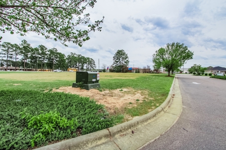 **PRE AUCTION OFFER ACCEPTED - Under Contract - Lot 2 ** - image 5