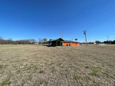 Commercial Restaurant Building On 1.5 Acres For Sale - image 22