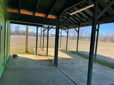 Commercial Restaurant Building On 1.5 Acres For Sale - image 14