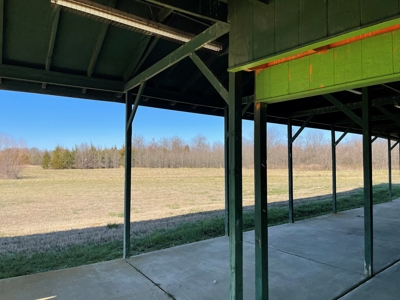 Commercial Restaurant Building On 1.5 Acres For Sale - image 16