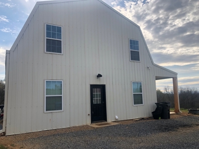 3 bed 2 bath Barndominium Style Home in East TN For Sale - image 24