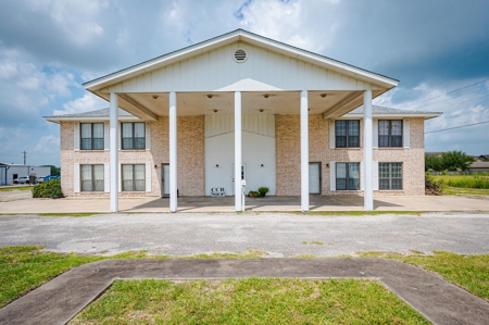 High visibility commercial / investment property for sale! - image 47