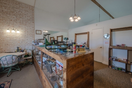 High visibility commercial / investment property for sale! - image 30