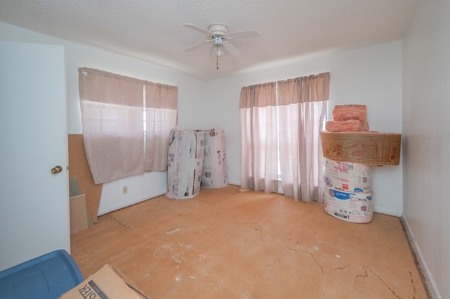 High visibility commercial / investment property for sale! - image 35