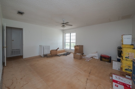 High visibility commercial / investment property for sale! - image 36