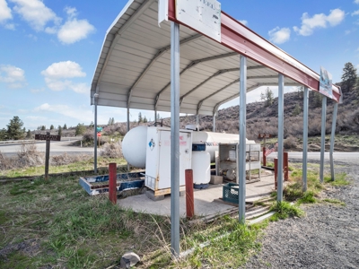 Unique business opportunity nestled above Lake Roosevelt, WA - image 1