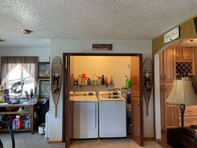 3bed/2bath 1944 sq.ft home with large yard. - image 5