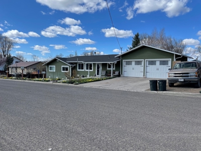 3bed/2bath 1944 sq.ft home with large yard. - image 10