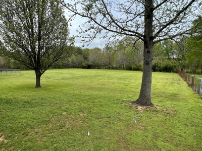 Countryside Home With Big Yard In Southeastern Oklahoma - image 24