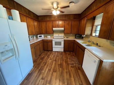 Countryside Home With Big Yard In Southeastern Oklahoma - image 6