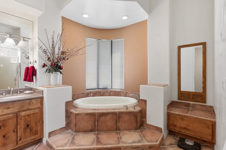 Fountain Hills Arizona Estate Auction - Home & Contents - image 32