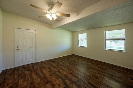 Country Home with Acreage Near Lindale Texas in Smith County - image 27