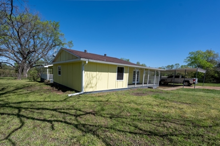 Country Home with Acreage Near Lindale Texas in Smith County - image 6