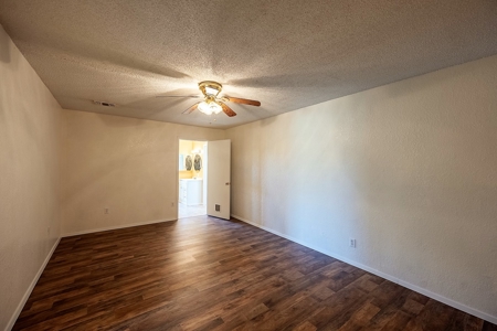 Country Home with Acreage Near Lindale Texas in Smith County - image 32