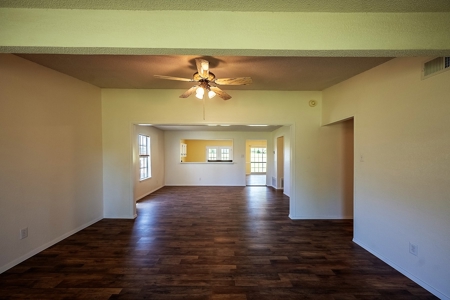 Country Home with Acreage Near Lindale Texas in Smith County - image 28