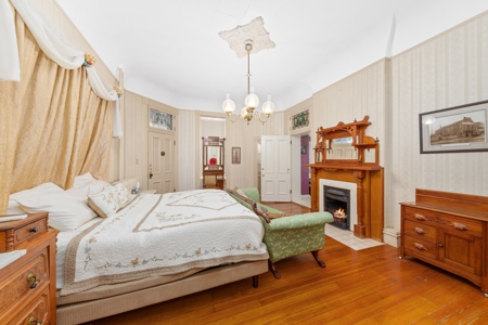 Stunning 3 Story Historic Mansion in Hermann, MO - image 34