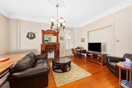 Stunning 3 Story Historic Mansion in Hermann, MO - image 39