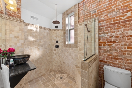 Stunning 3 Story Historic Mansion in Hermann, MO - image 36