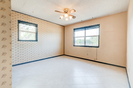 Large home and land near Mertzon, Texas - image 34