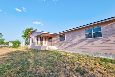 Large home and land near Mertzon, Texas - image 44