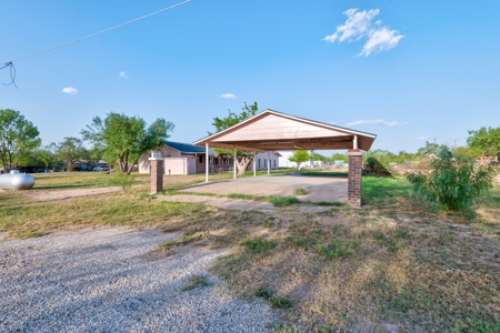 Large home and land near Mertzon, Texas - image 45